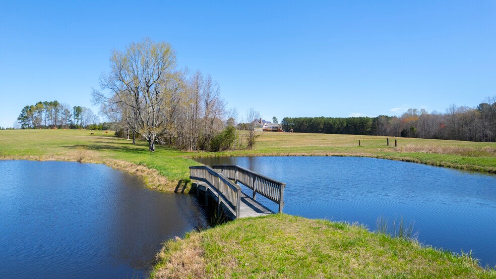 More Photos Of 3200 Bliss Trail, Stem Lodge Meeting Hall For Sale