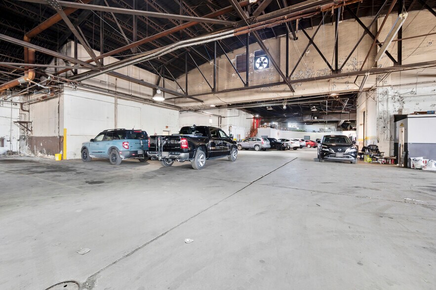 More Photos Of 1905 Brentwood Rd NE, Washington Warehouse For Lease