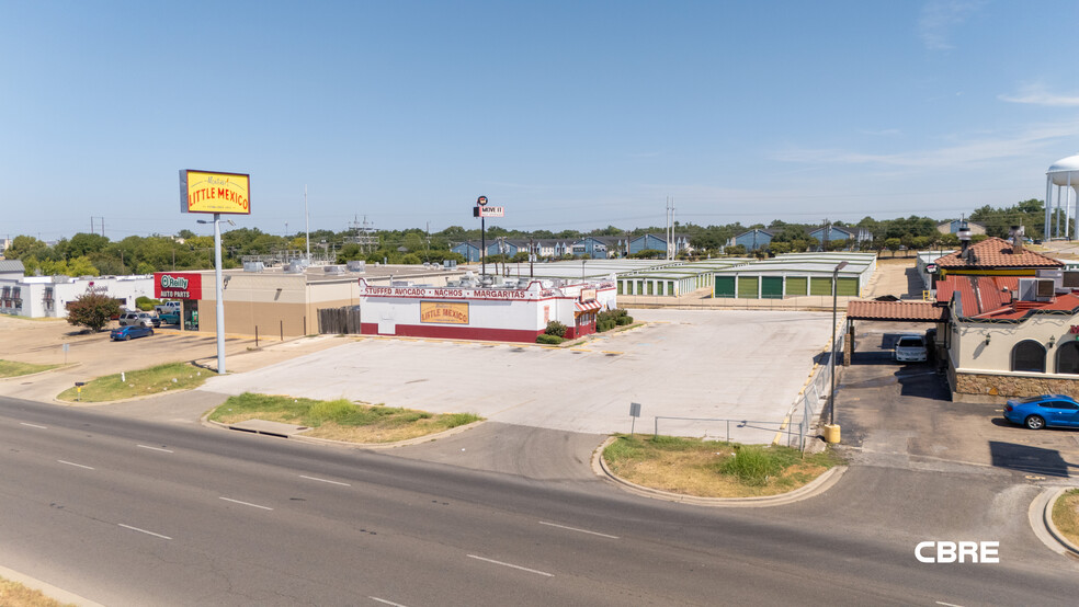 Primary Photo Of 1712 SW H K Dodgen Loop, Temple Restaurant For Sale