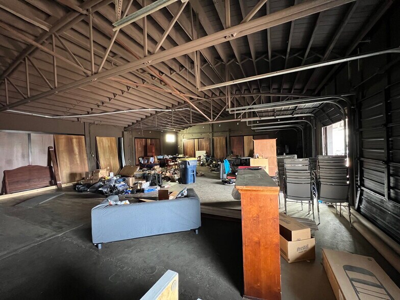 More Photos Of 2711 Midland Ave, Charlotte Flex For Sale