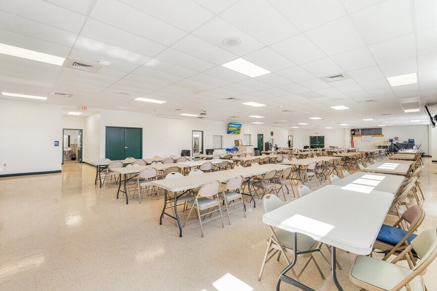 More Photos Of 111 N Broadway, Wind Gap Freestanding For Sale