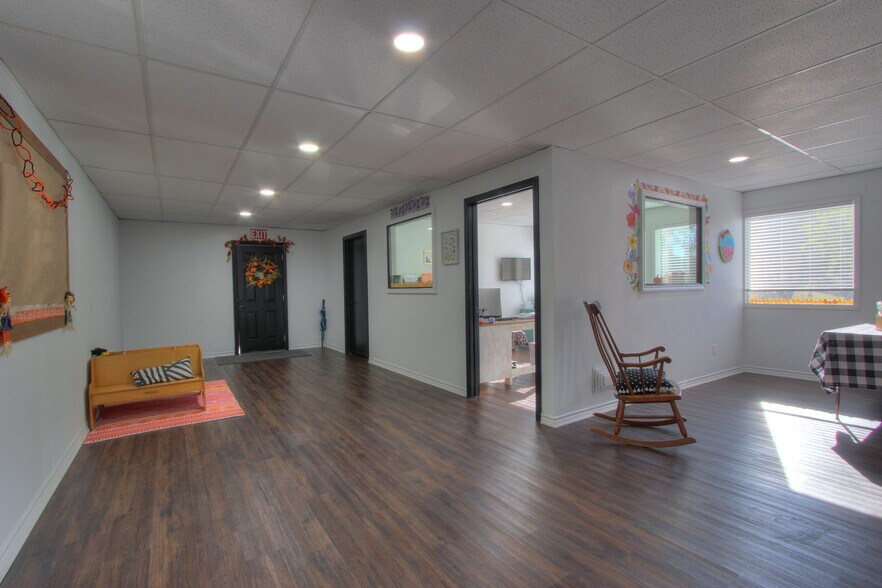 More Photos Of 553 S Old Springfield Rd, North Zulch Schools For Sale