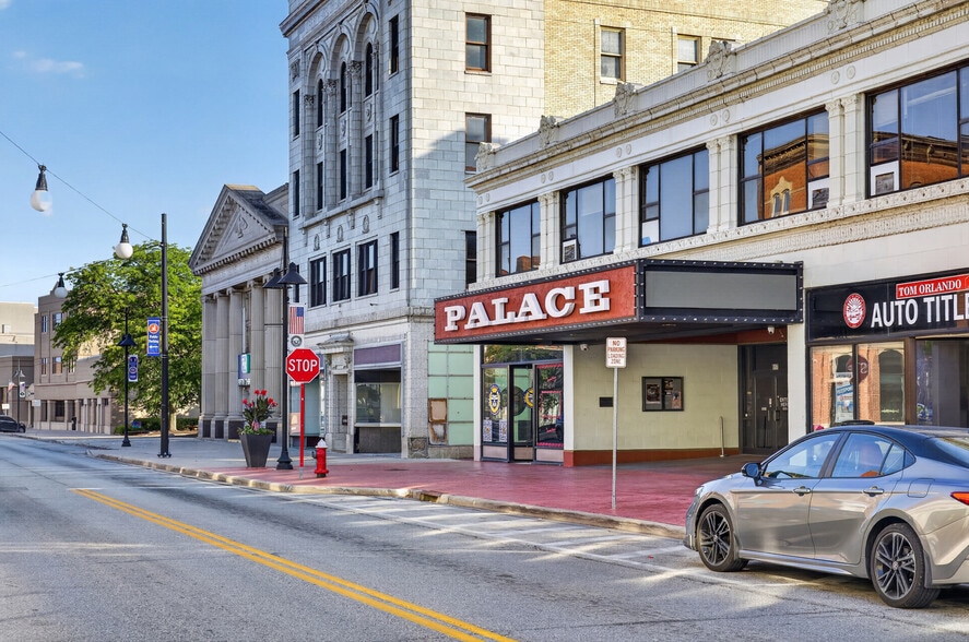 More Photos Of 573-577 Broadway, Lorain Storefront Retail Residential For Sale
