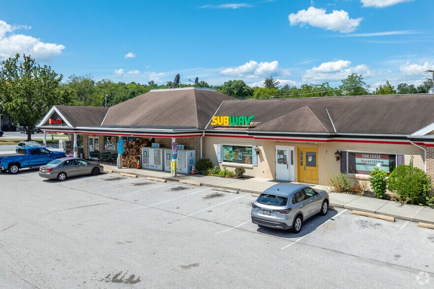 More Photos Of 3425 Rosstown Rd, Wellsville Storefront Retail Office For Lease