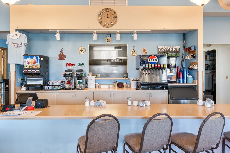 More Photos Of 816 Hwy 23/73, Princeton Restaurant For Sale