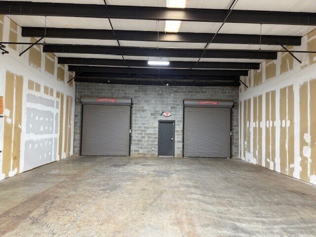 More Photos Of 2665 Pine Grove Rd, Cumming Flex For Lease