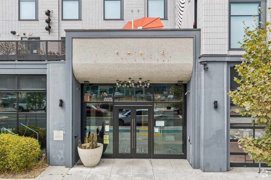 More Photos Of 2225 Telegraph Ave, Oakland Hotel For Sale