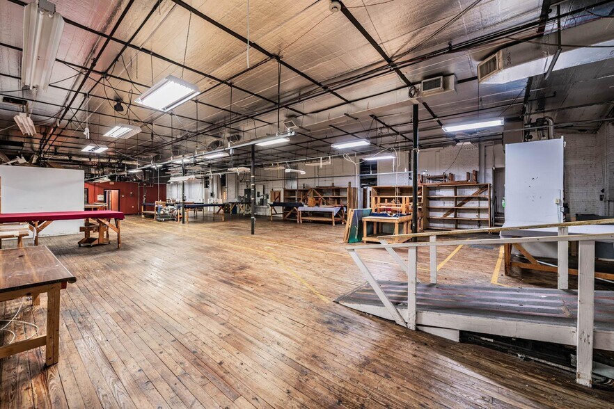 More Photos Of 1804 N Habana Ave, Tampa Manufacturing For Sale