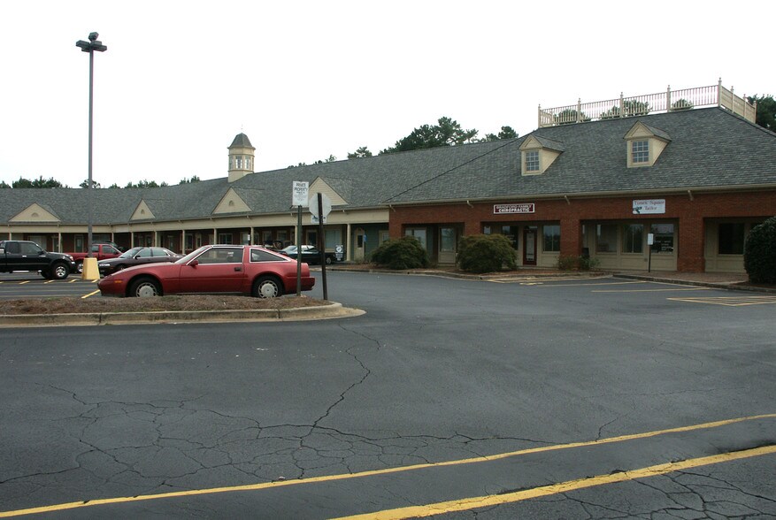 More Photos Of 3000 Johnson Ferry Rd, Marietta Unknown For Lease