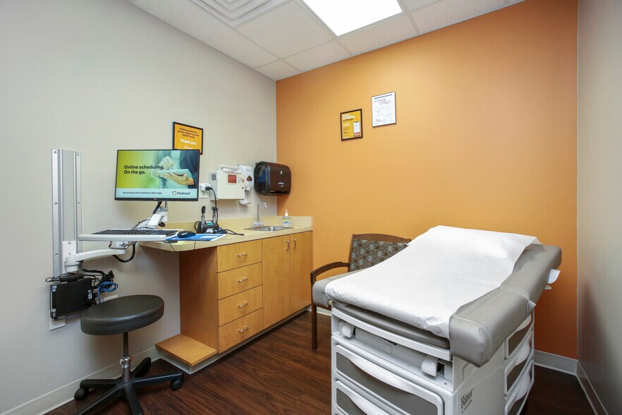 More Photos Of 12 Sammy McGhee Blvd, Jasper Medical For Sale