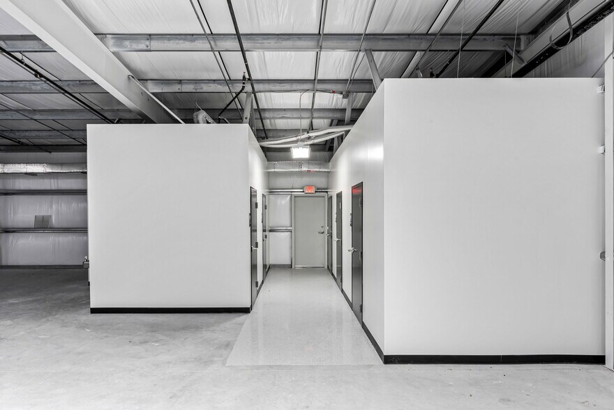 More Photos Of 10012 State Road 52, Hudson General Retail For Sale