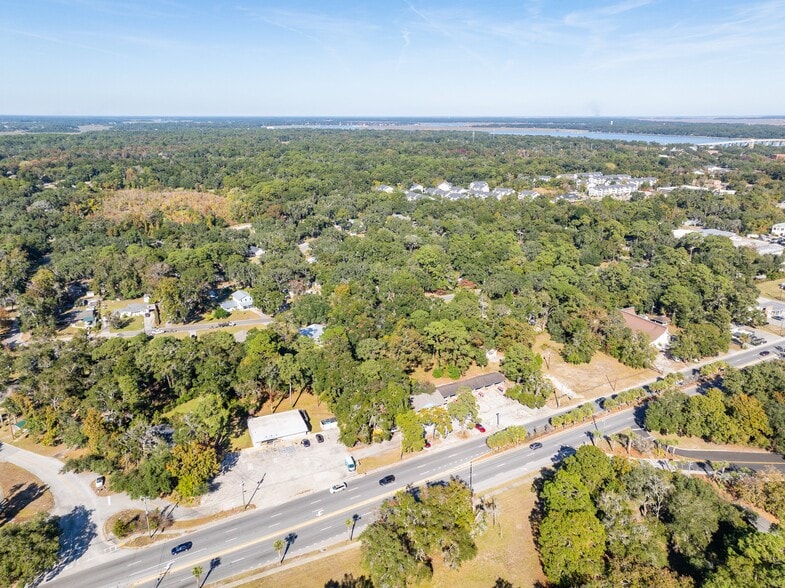 More Photos Of 1810 Ribaut Rd, Port Royal Convenience Store For Sale