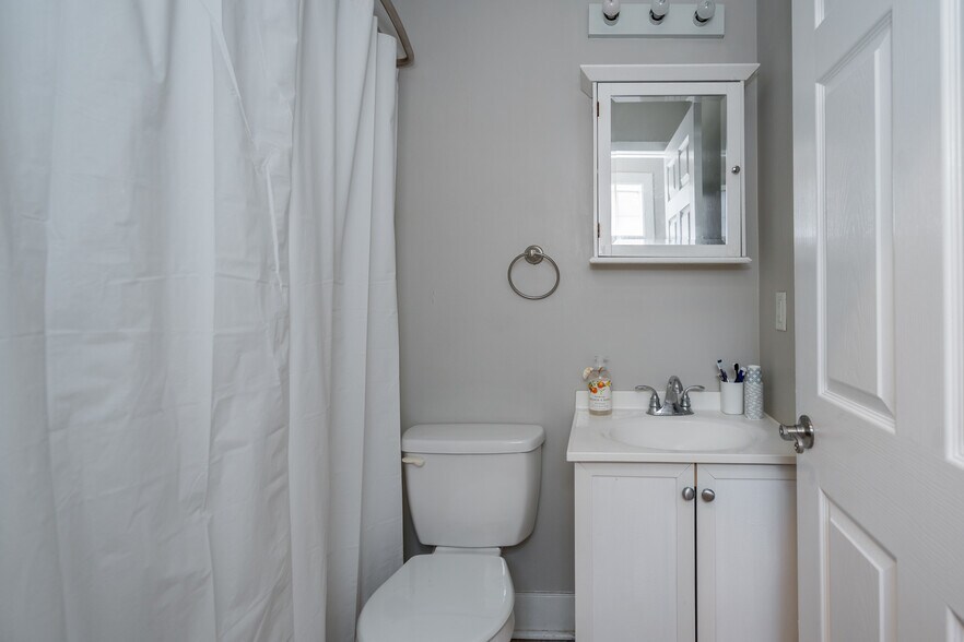More Photos Of 417 W Grace St, Richmond Apartments For Sale