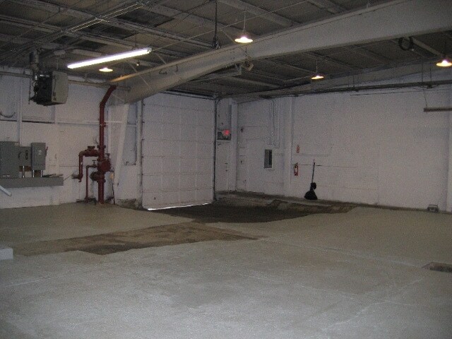 More Photos Of 105-119 Sprague Ave, Middletown Manufacturing For Sale
