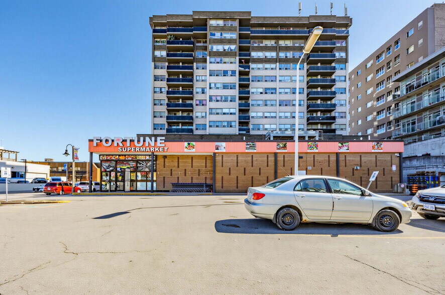 More Photos Of 45 Richmond St W, Oshawa Freestanding For Sale