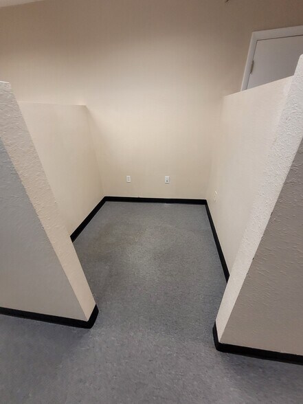 More Photos Of 2810 St Isabel St, Tampa Medical For Lease