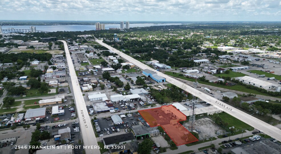 Primary Photo Of 2546 Franklin St, Fort Myers Warehouse For Sale