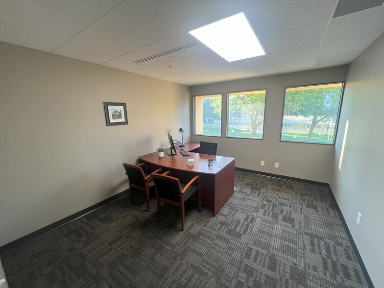 More Photos Of 300 3rd Ave SE, Rochester Medical For Sale