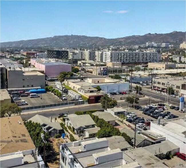 More Photos Of 1026 N Hudson Ave, Los Angeles Apartments For Sale