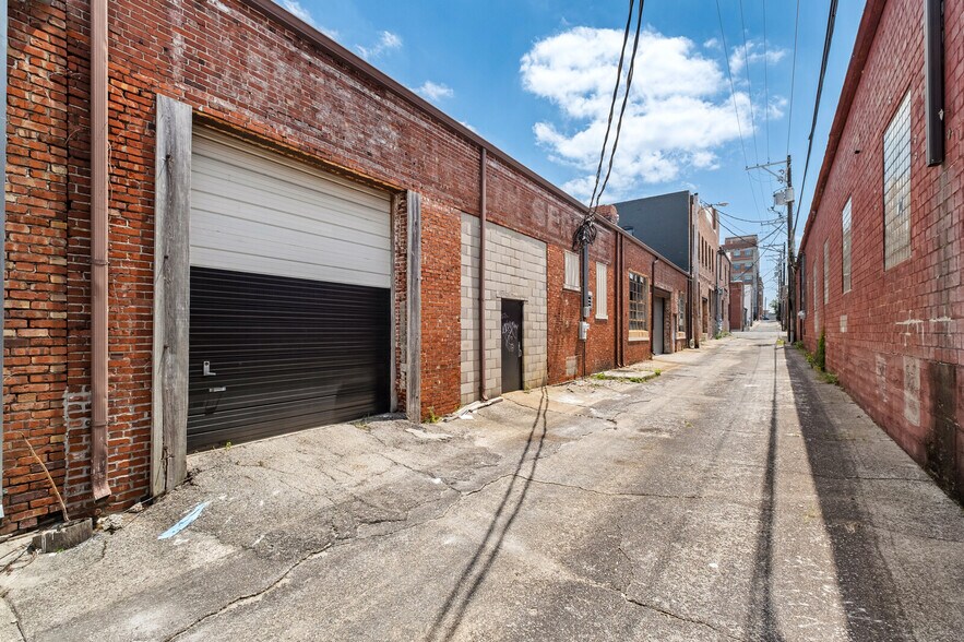 More Photos Of 124 S Joplin Ave, Joplin Warehouse For Sale
