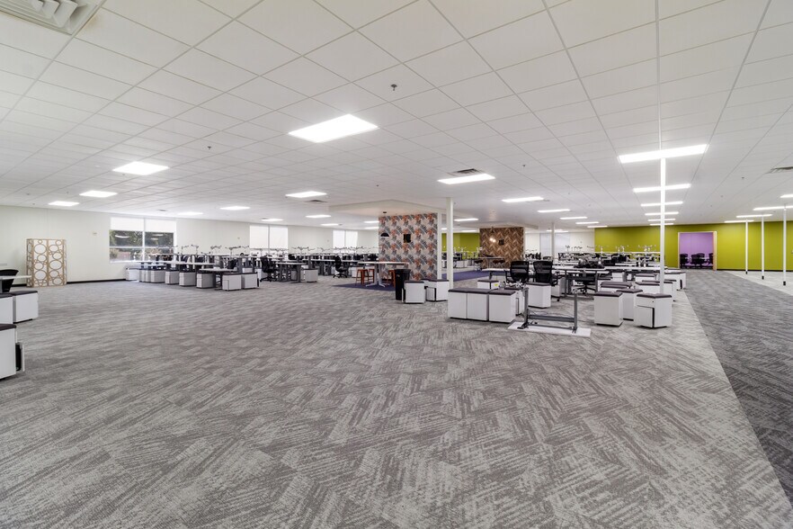 More Photos Of 3101 University Dr E, Bryan Loft Creative Space For Lease