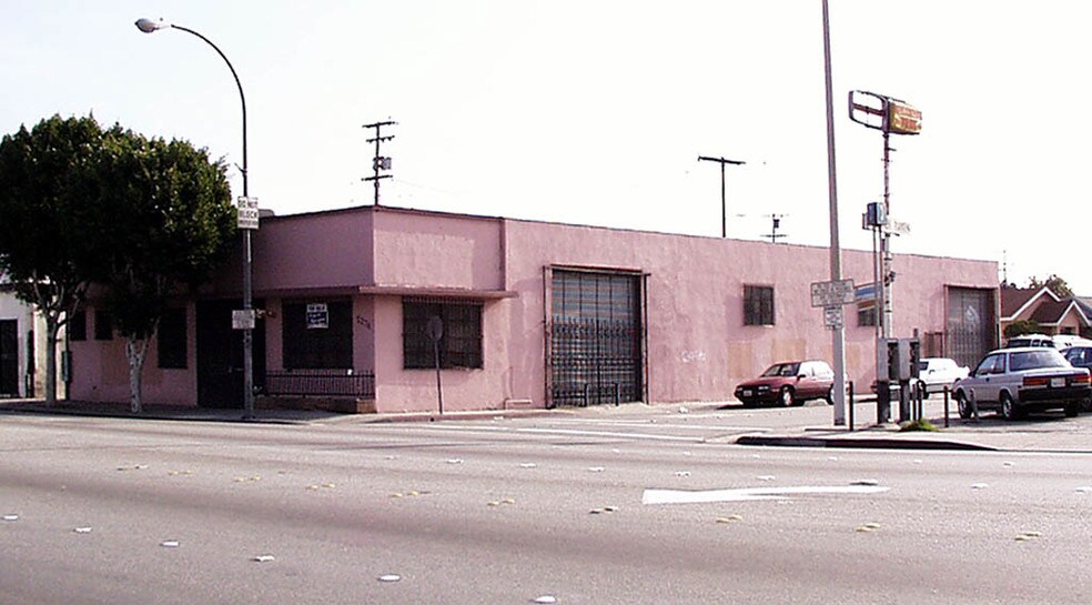 More Photos Of 5268-5276 Atlantic Blvd, Maywood Showroom For Sale