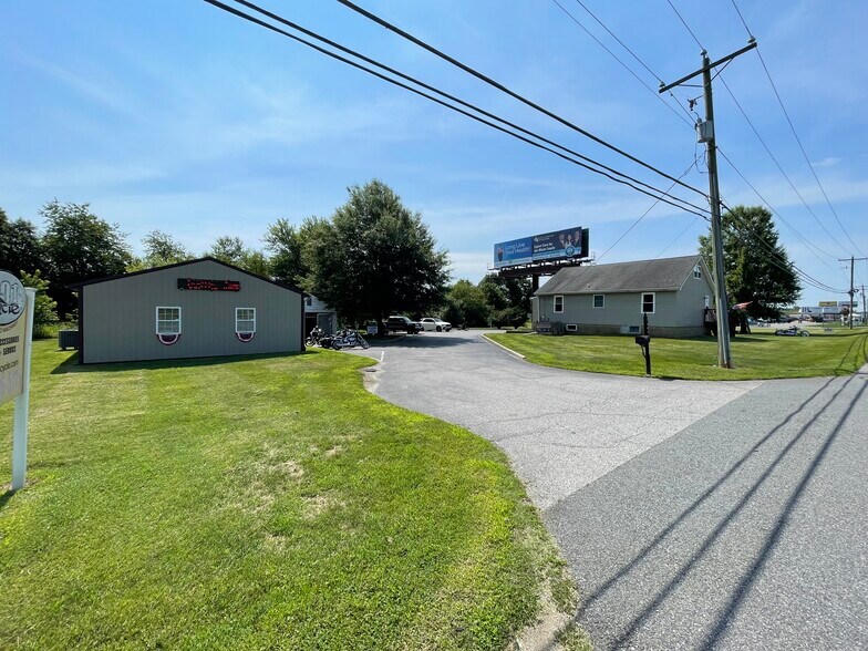 More Photos Of 4761 Summit Bridge Rd, Middletown Storefront For Sale