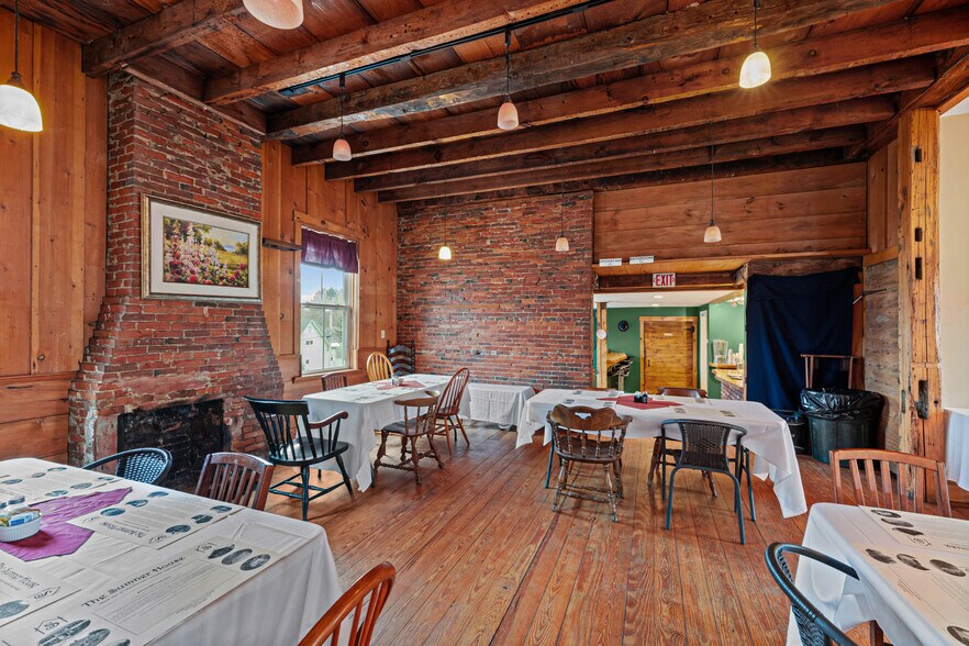 More Photos Of 122 Main St, Charlestown Restaurant For Sale