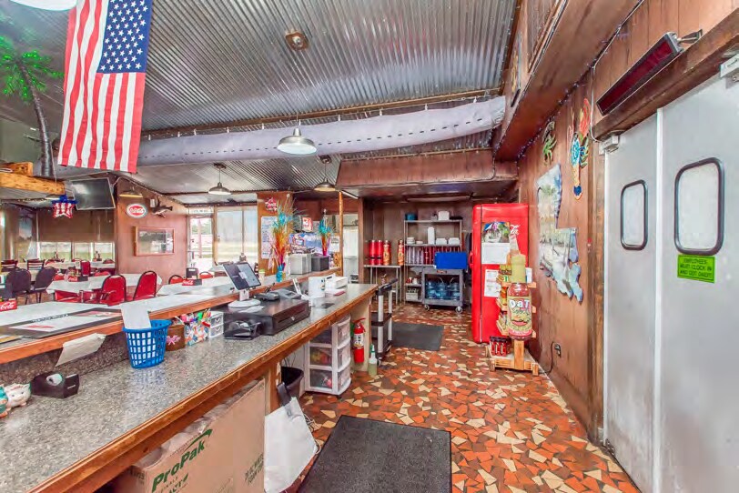 More Photos Of 7310 Highway 182 E, Morgan City General Retail For Sale