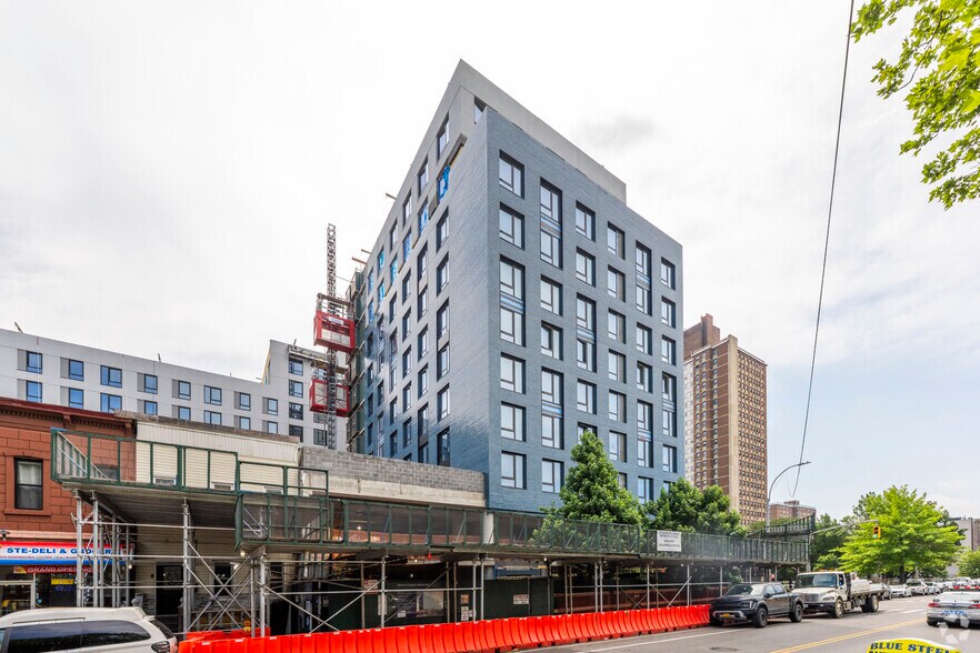 More Photos Of 97 Glenmore Ave, Brooklyn Apartments For Lease