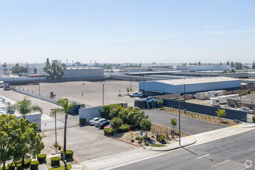 More Photos Of 1633 S Campus Ave, Ontario Warehouse For Lease