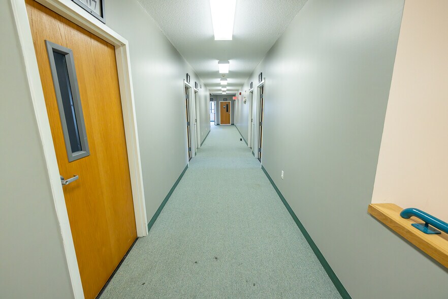 More Photos Of 800 SW 150 Hwy, Lee's Summit Office For Sale