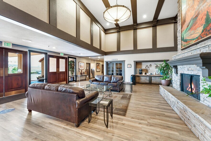 More Photos Of 1450 S Auto Mall Dr, St George Hotel For Sale