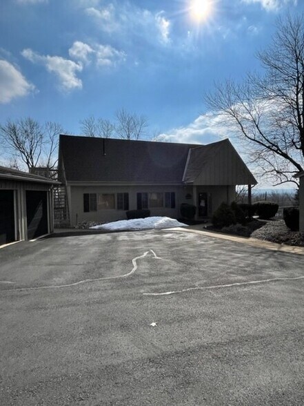 More Photos Of 2933 W Germantown Pike, Eagleville Loft Creative Space For Lease