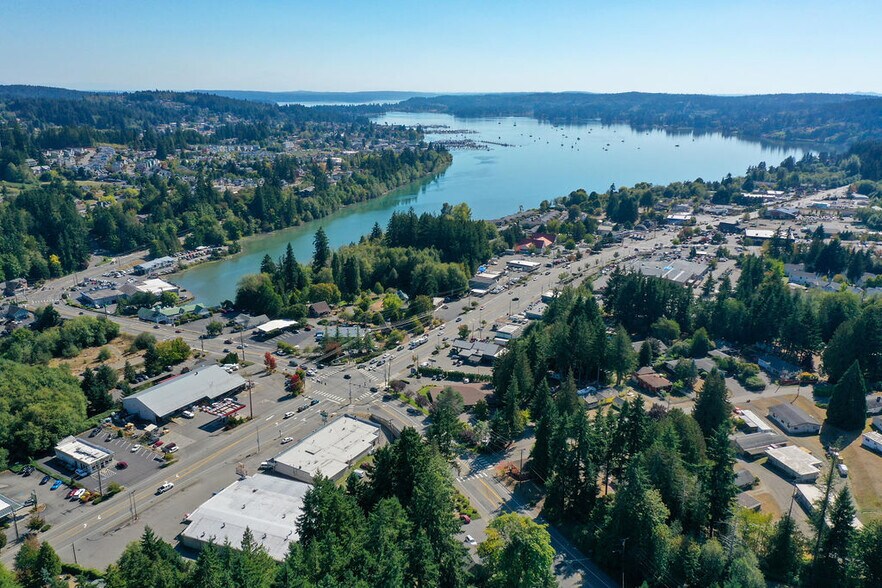 More Photos Of 20363-20379 NW Cedar Ln, Poulsbo General Retail For Sale