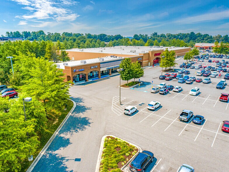 More Photos Of 110-180 Conston Ave, Christiansburg General Retail For Lease