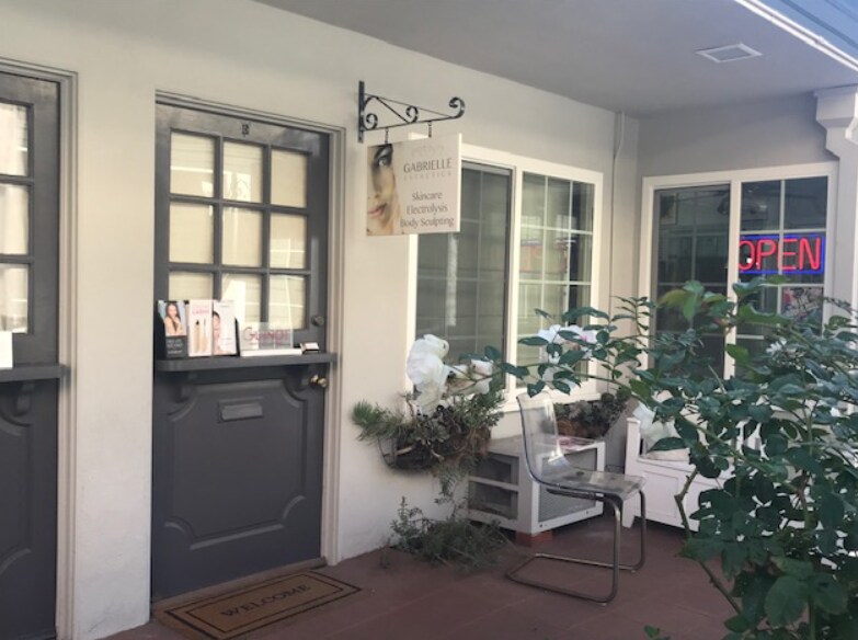 More Photos Of 7760 Fay Ave, La Jolla Storefront For Lease