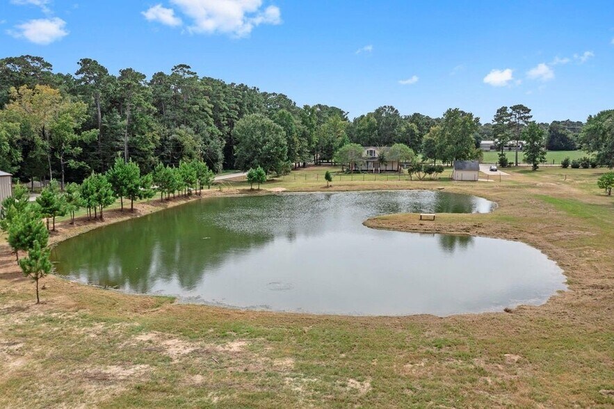 More Photos Of 1250 S Pine Lake Rd, Montgomery Specialty For Sale