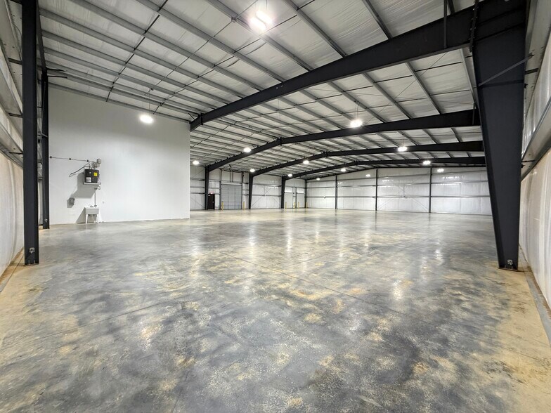 More Photos Of 110 War Birds Blvd, Spartanburg Industrial For Sale