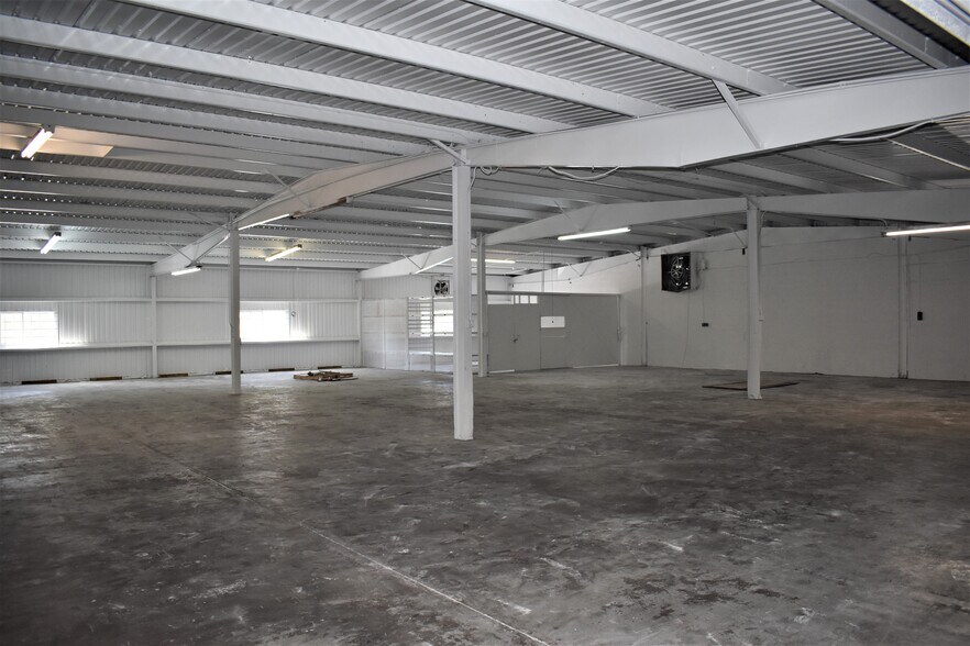 More Photos Of 2800 US Highway 1, Vero Beach Industrial For Lease