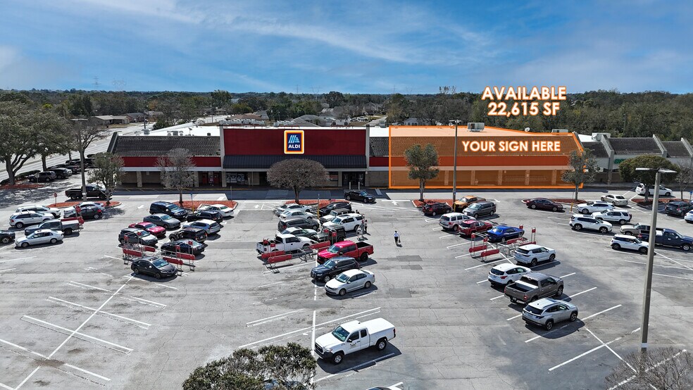 More Photos Of 11092 Spring Hill Dr, Spring Hill General Retail For Lease