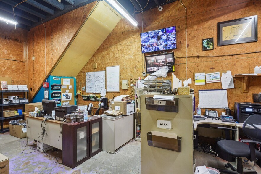 More Photos Of 517 Conti St, New Orleans Storefront Retail Residential For Sale