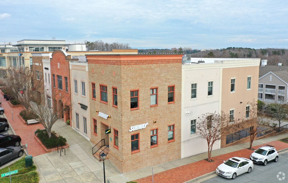 More Photos Of 400 Market St, Chapel Hill Office For Lease