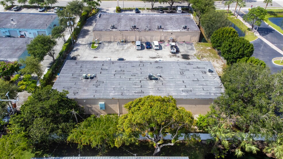 More Photos Of 3355 Lake Worth Rd, Palm Springs Storefront Retail Office For Lease
