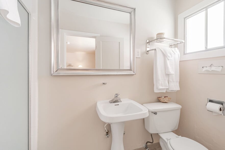 More Photos Of 7525 Mission St, Daly City Hotel For Sale