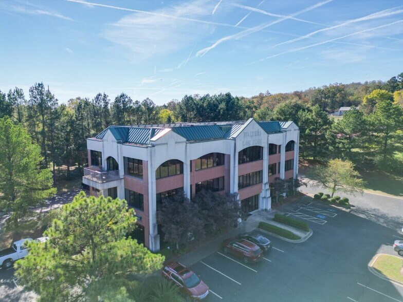 More Photos Of 1405 W Center St, Greenwood Office For Lease