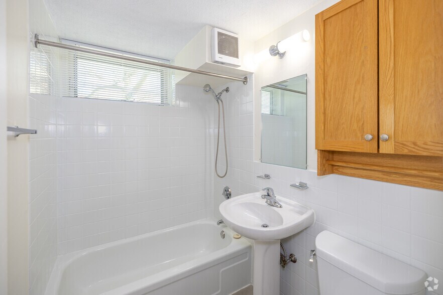 More Photos Of 490 Tremont St, Boston Apartments For Lease