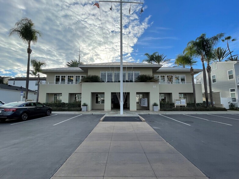 More Photos Of 717 Lido Park Dr, Newport Beach Office For Lease