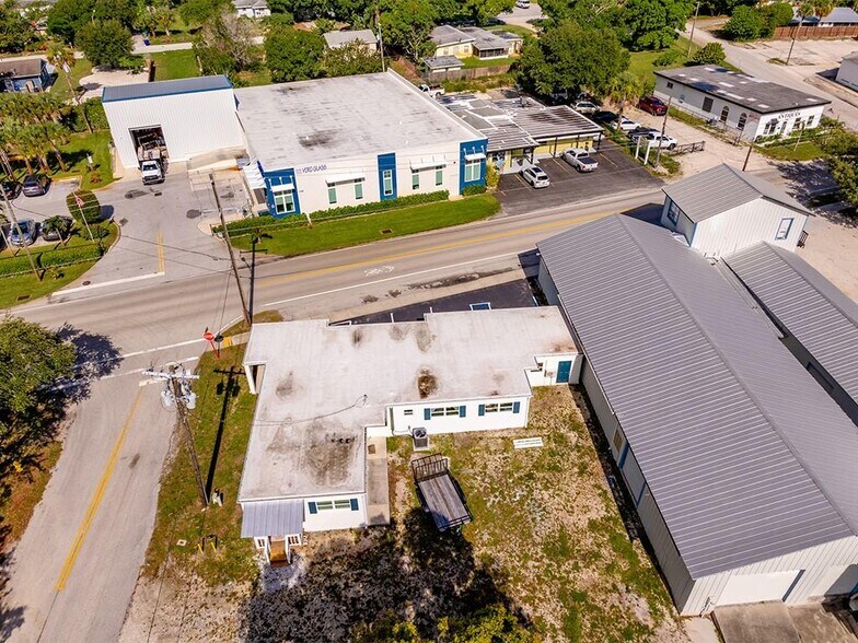 More Photos Of 1708 Old Dixie Hwy, Vero Beach General Retail For Sale
