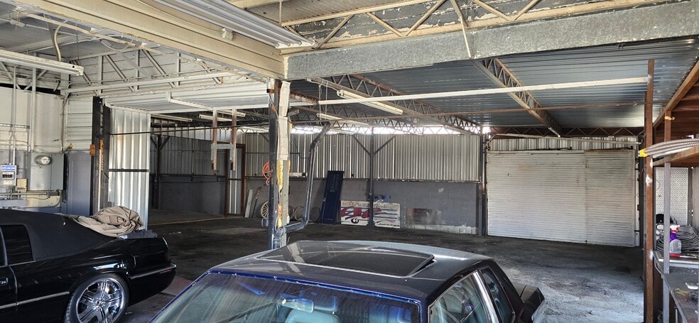 More Photos Of 3500 Gage Ave, Bell Auto Repair For Lease